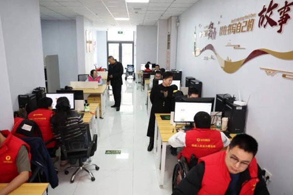 经济热点快评丨稳就业，扩容提质如何并举？