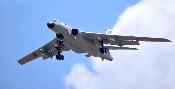中国轰-6K携俄图-95巡飞日本海, 东京的"红线"被一次次重画